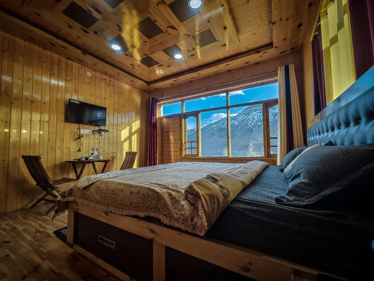 The Alpinist Cafe And Retreat 호텔 카자 외부 사진